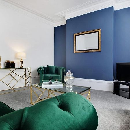 Stunning 4-Bedroom, 2 Bathrooms In Sunderland Sunderland  Kültér fotó